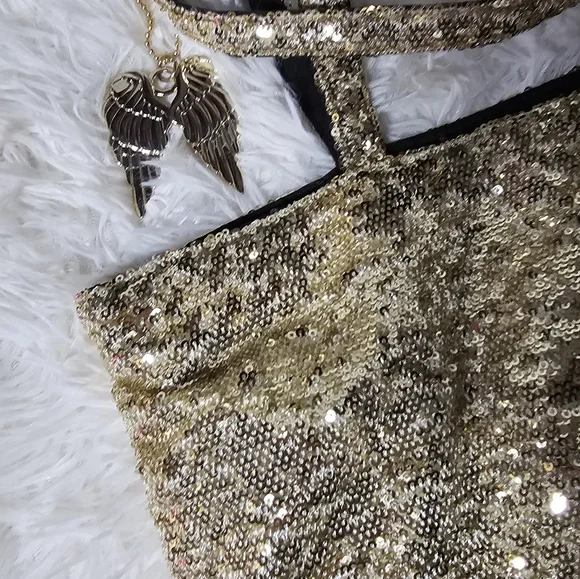 Victorias Secret Gold Sequin Tote Bag With  ANGEL Wings Purse Charm - Picture 12 of 12